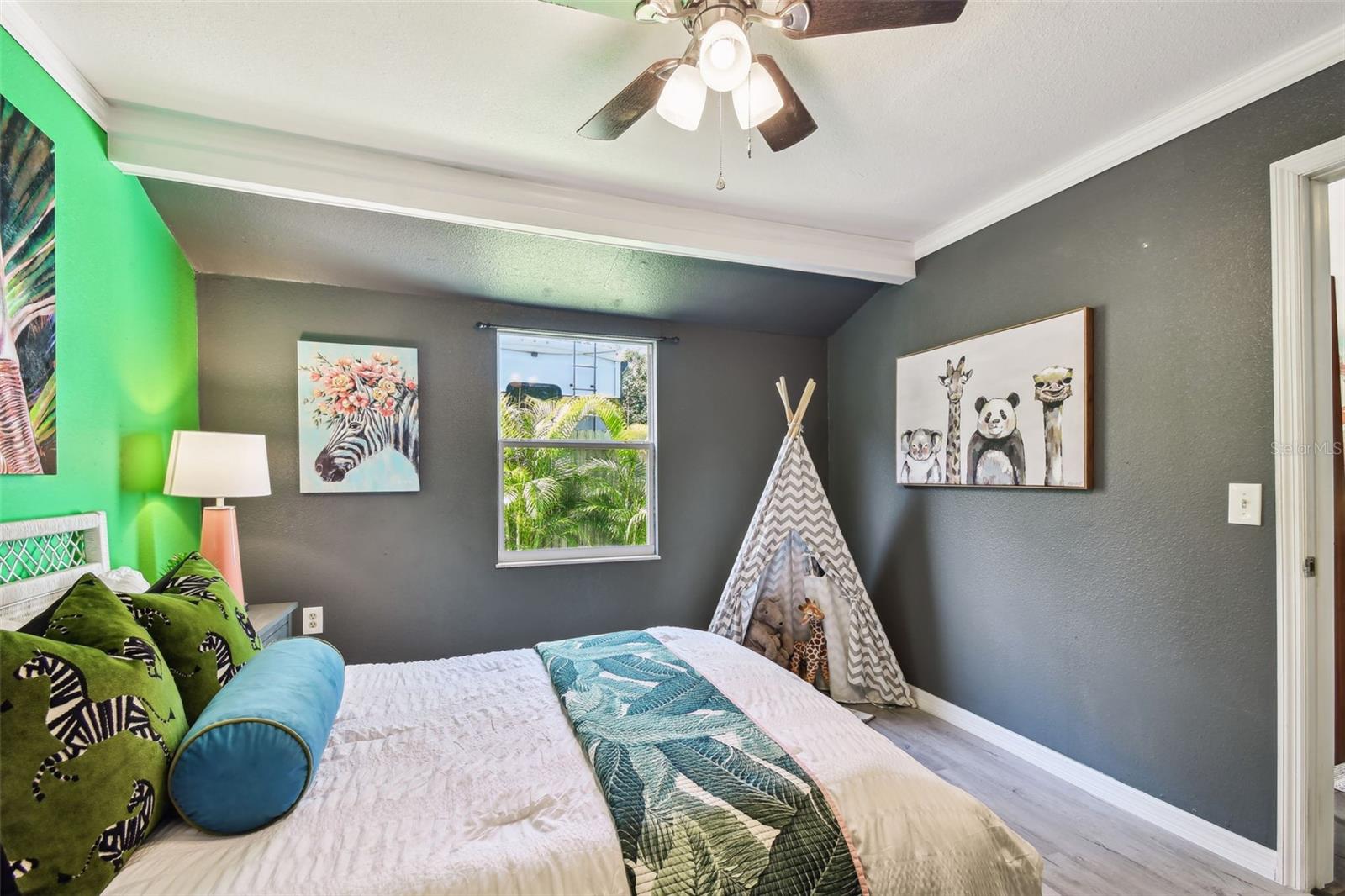 Listing photo id 25 for 905 8th Avenue Sw