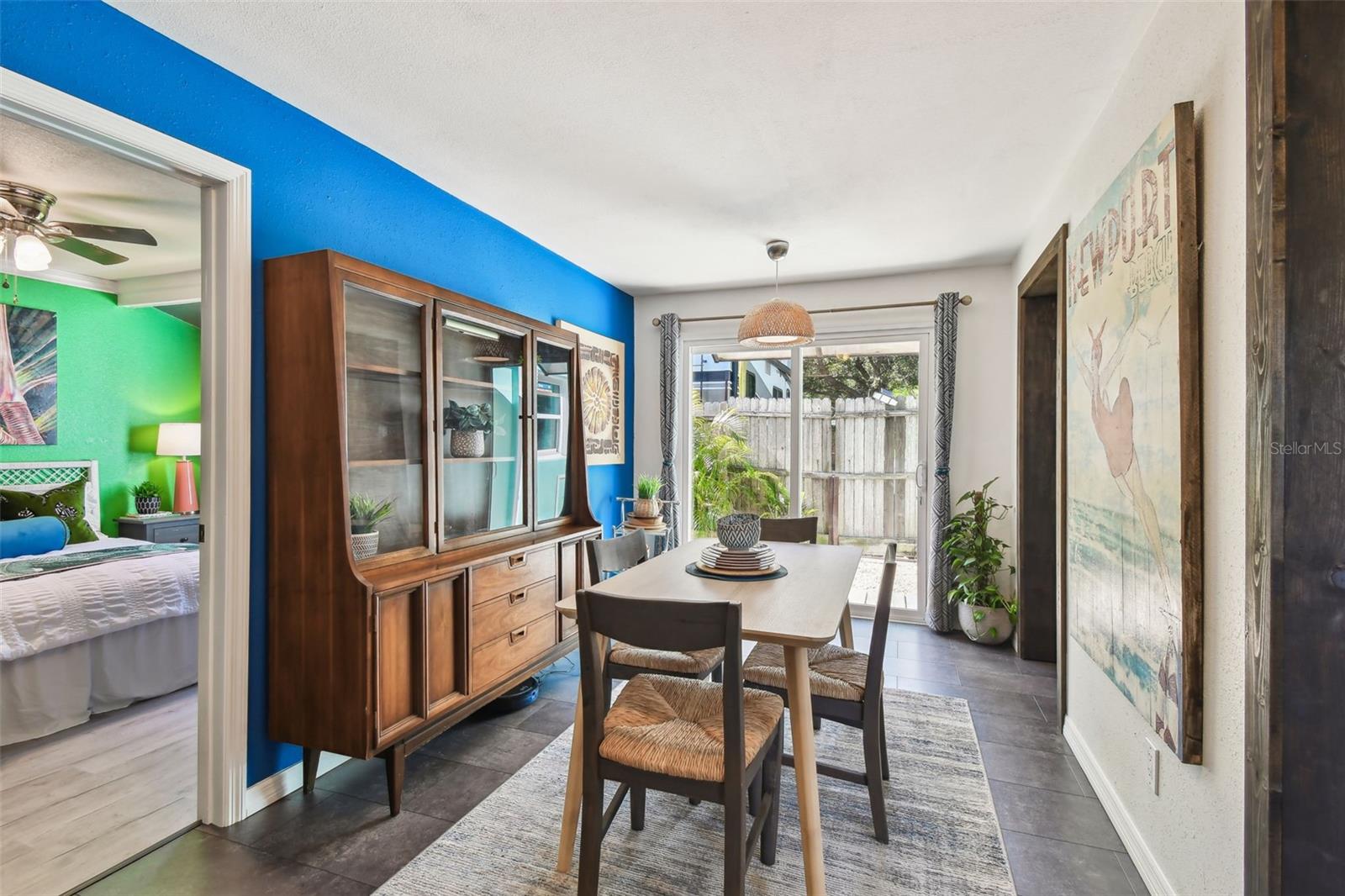 Listing photo id 1 for 905 8th Avenue Sw