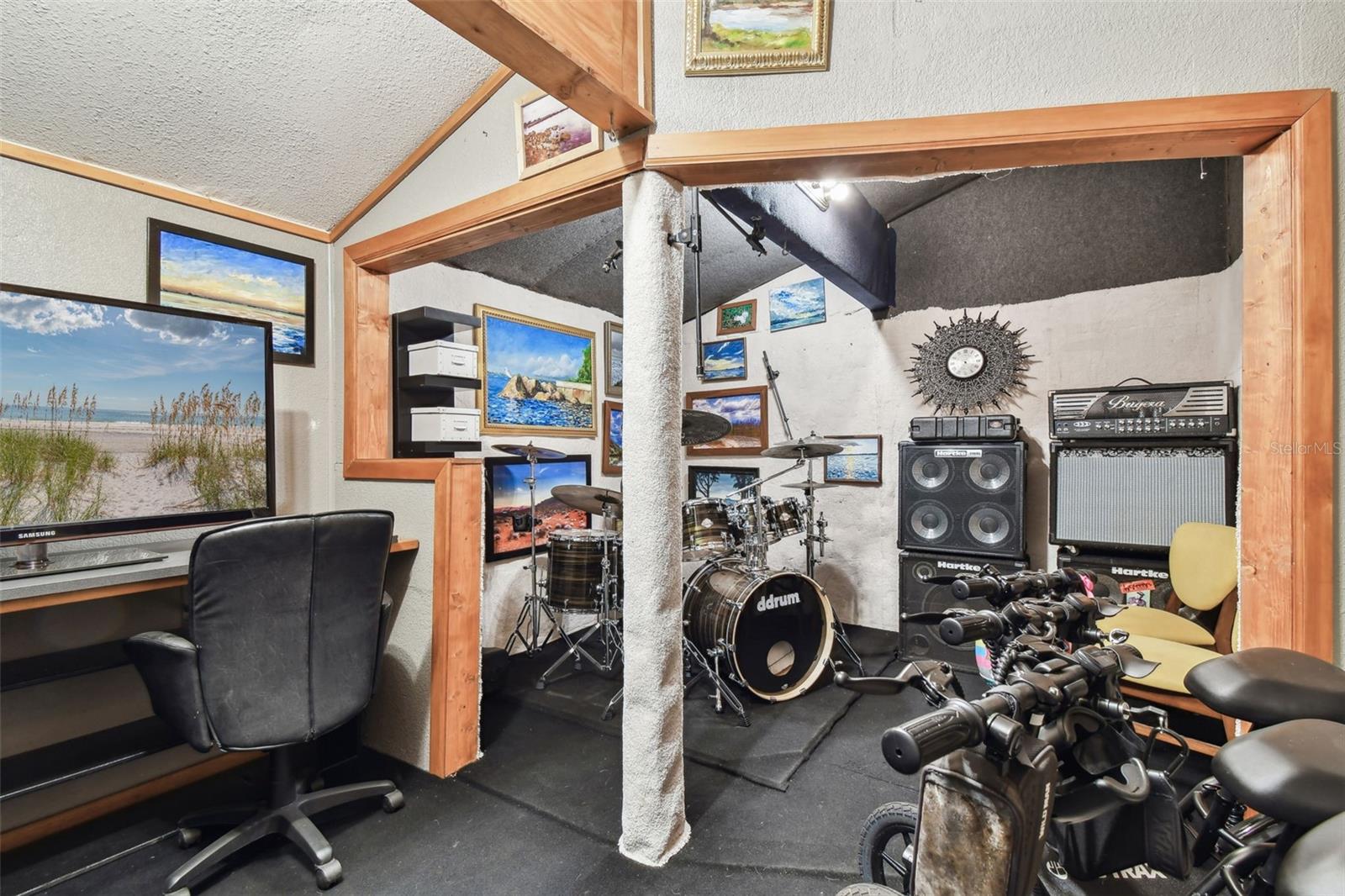 Listing photo id 37 for 905 8th Avenue Sw