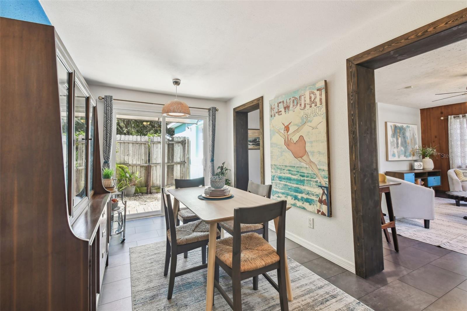 Listing photo id 2 for 905 8th Avenue Sw