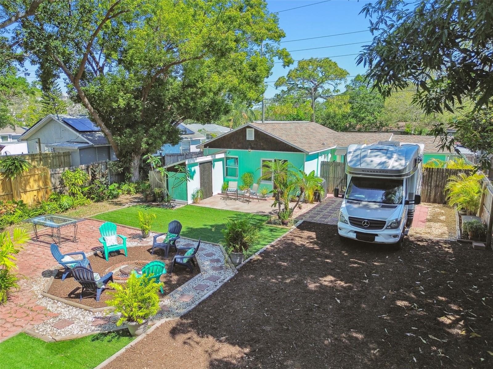 Listing photo id 49 for 905 8th Avenue Sw
