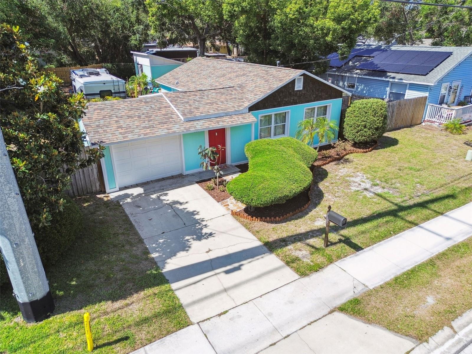 Listing photo id 69 for 905 8th Avenue Sw