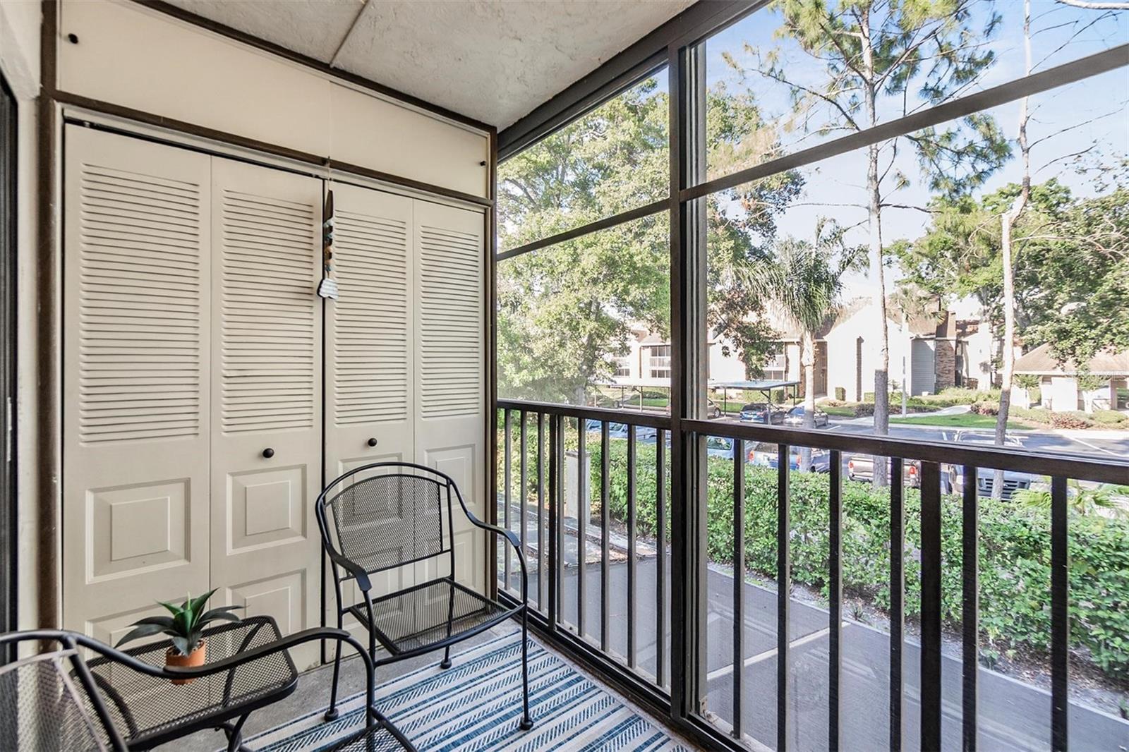 Listing photo id 14 for 3055 Casa Del Sol Circle 202