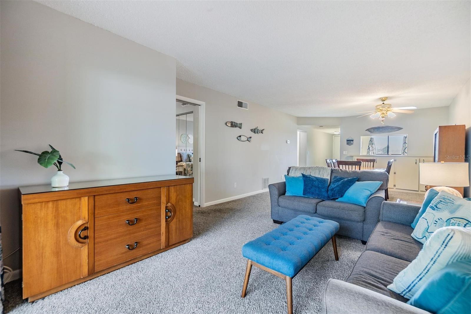 Listing photo id 1 for 3055 Casa Del Sol Circle 202