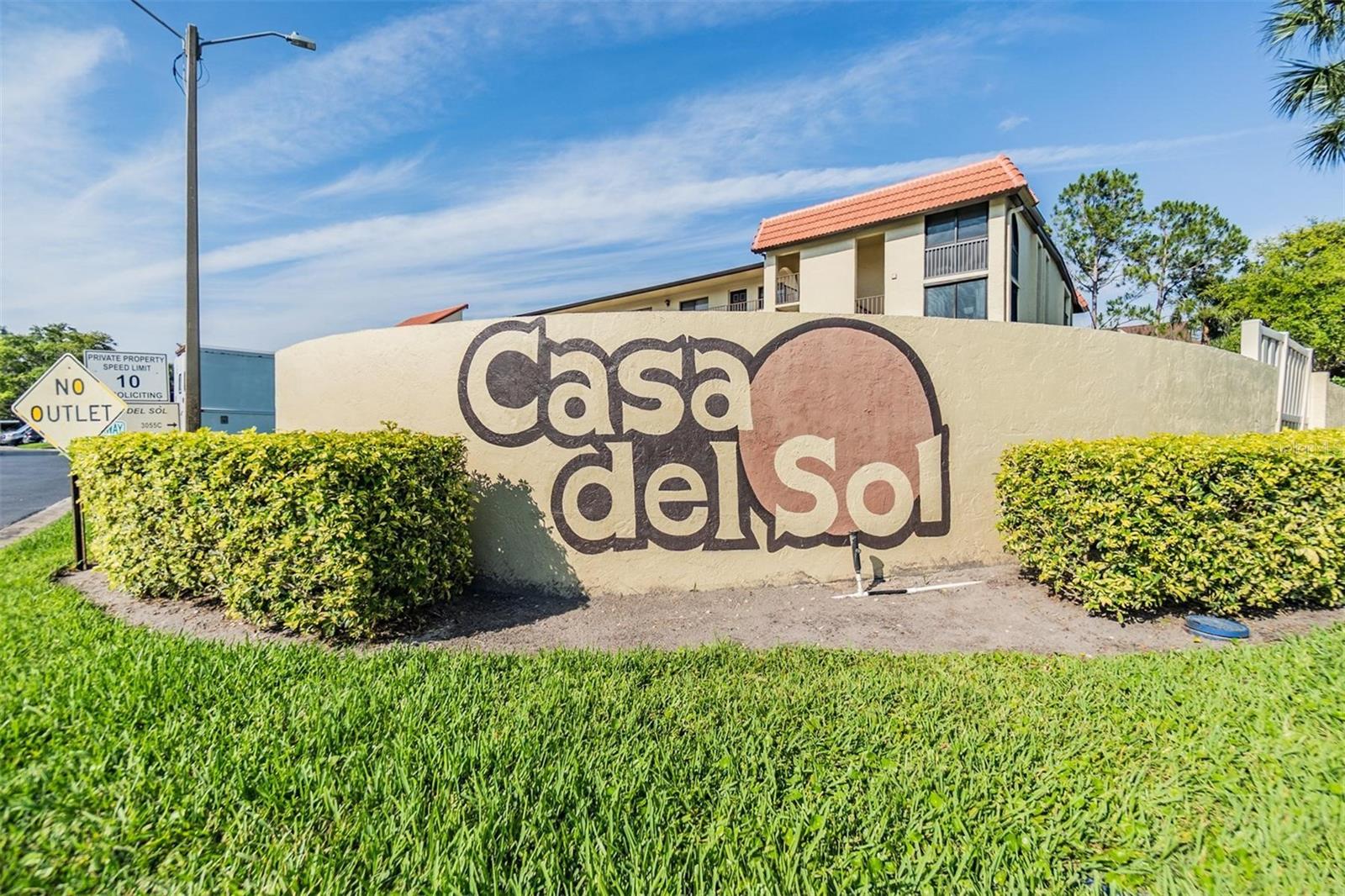 Listing photo id 35 for 3055 Casa Del Sol Circle 202