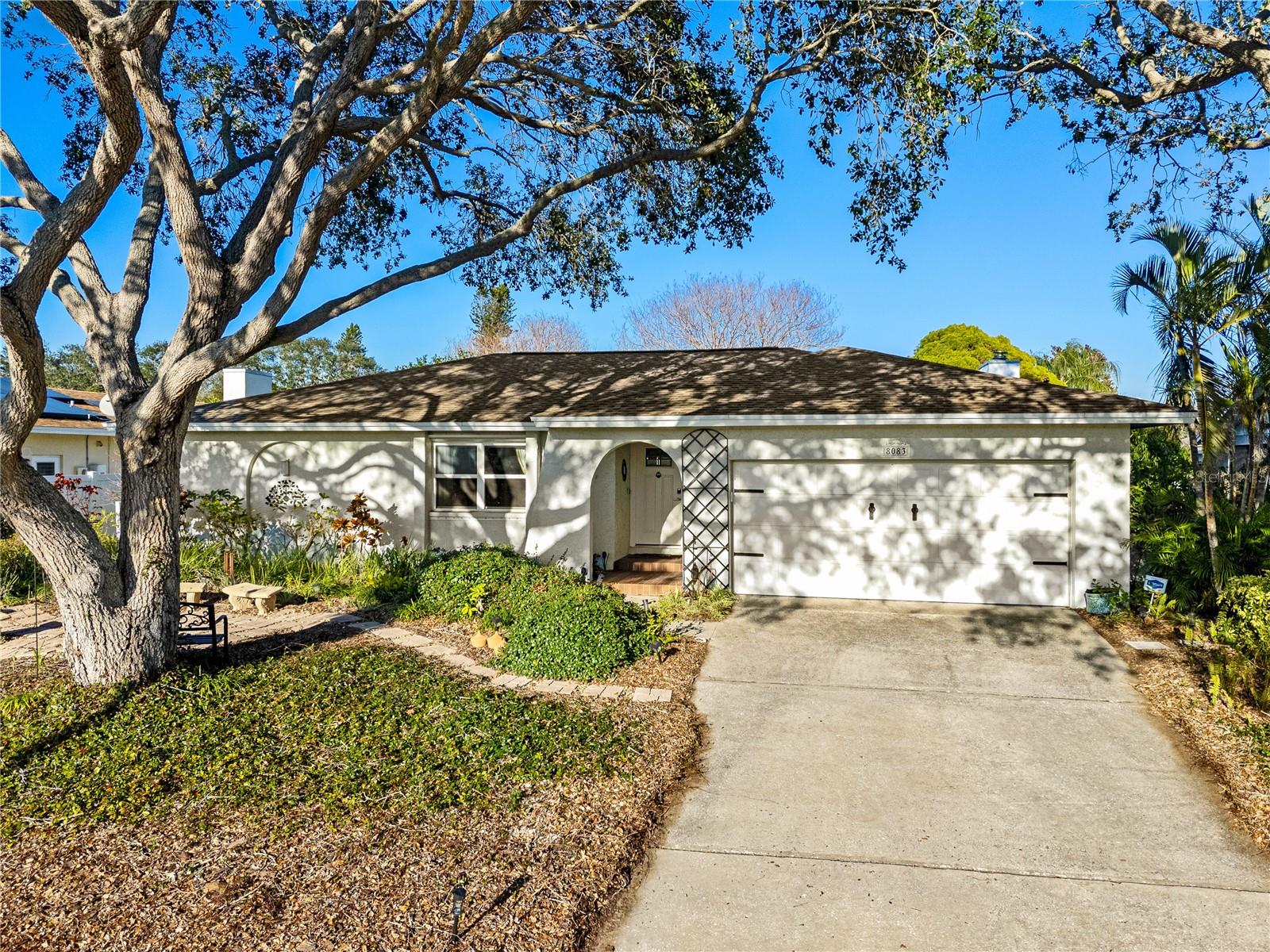 Details for 8083 Bayhaven Drive, SEMINOLE, FL 33776