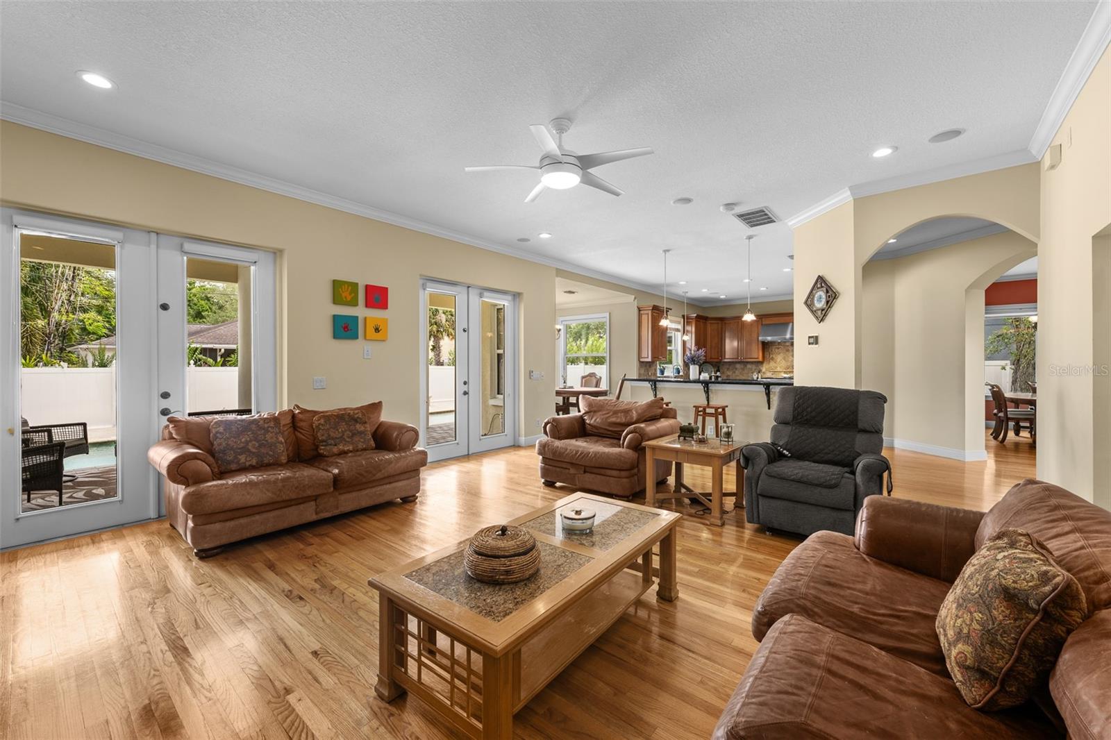Image 15 of 50 For 4515 Leona Street