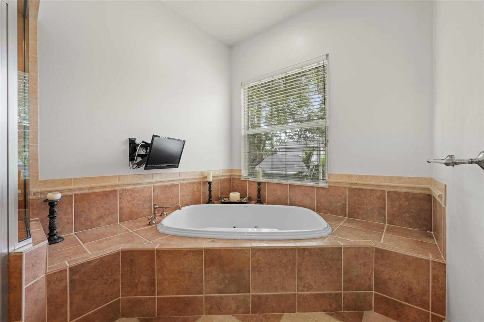 Image 22 of 50 For 4515 Leona Street