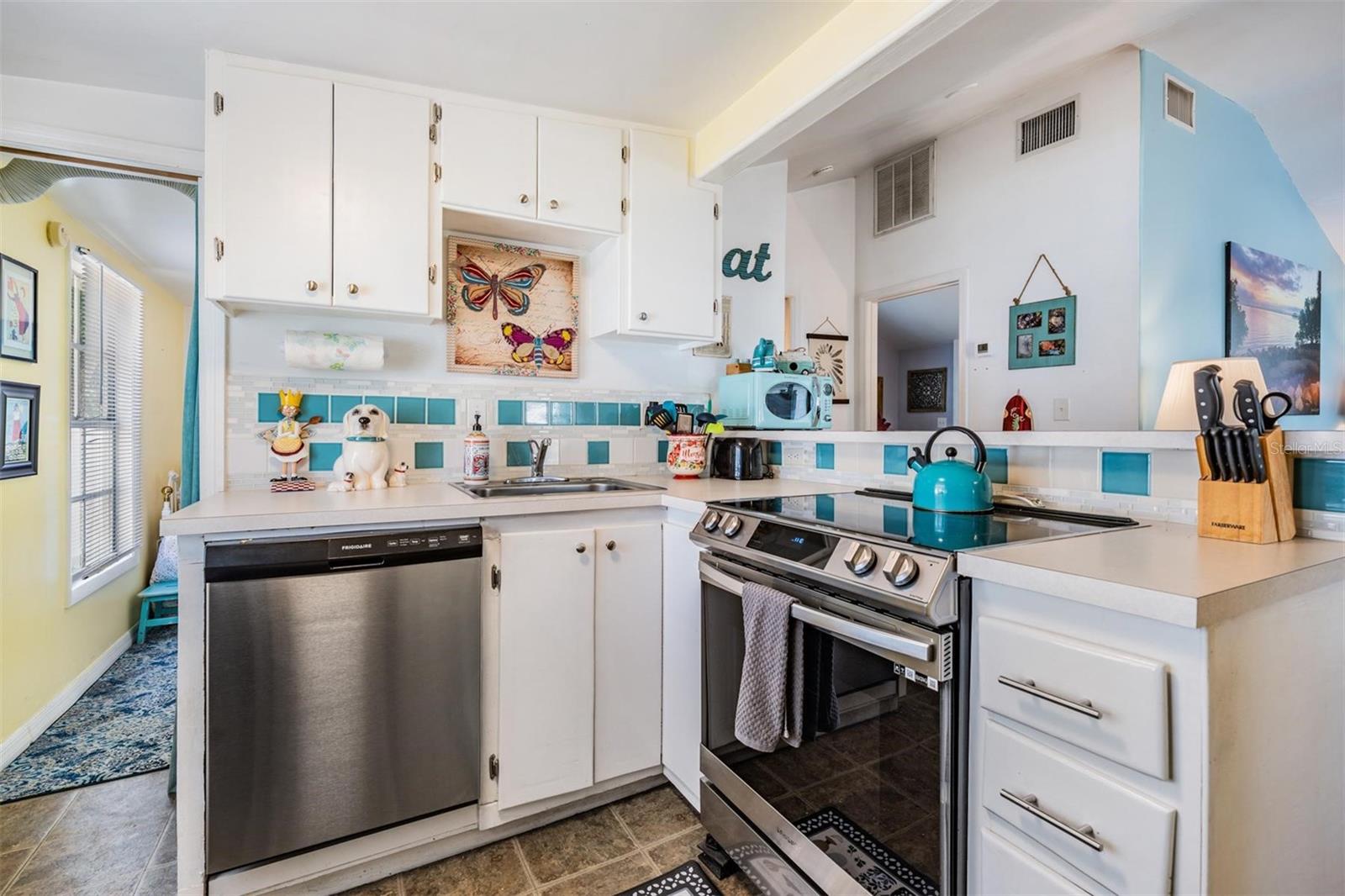 Image 13 of 23 For 526 5th Avenue N