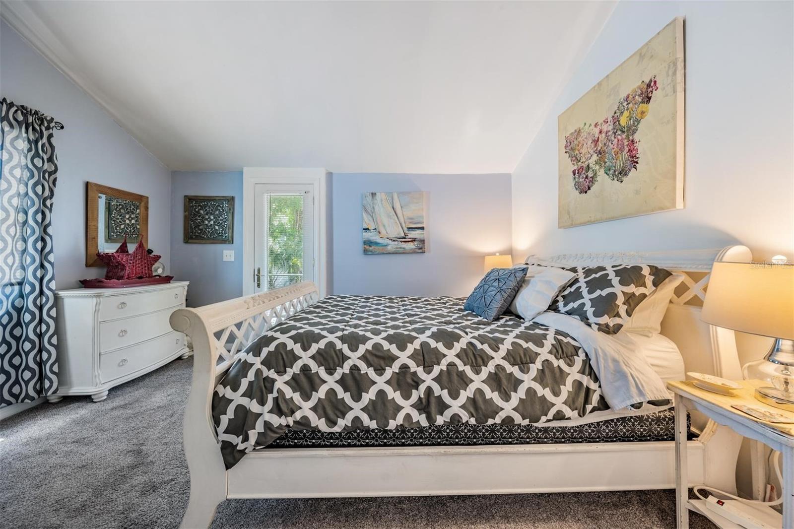 Image 14 of 23 For 526 5th Avenue N