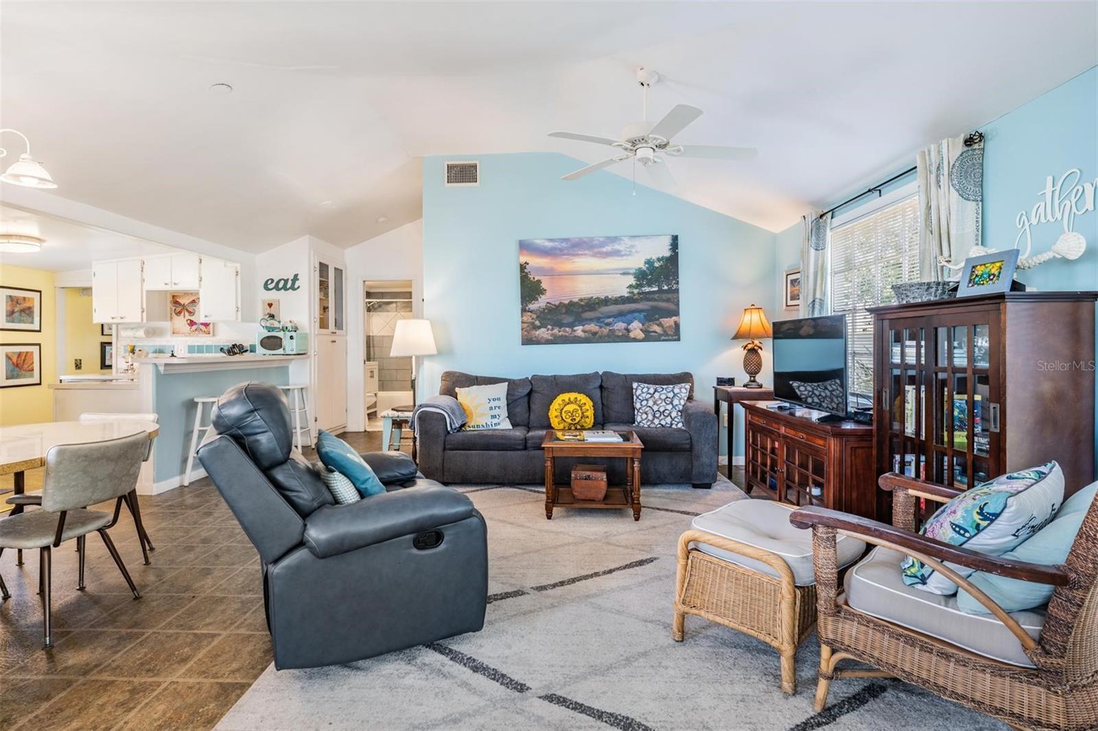 Image 4 of 23 For 526 5th Avenue N