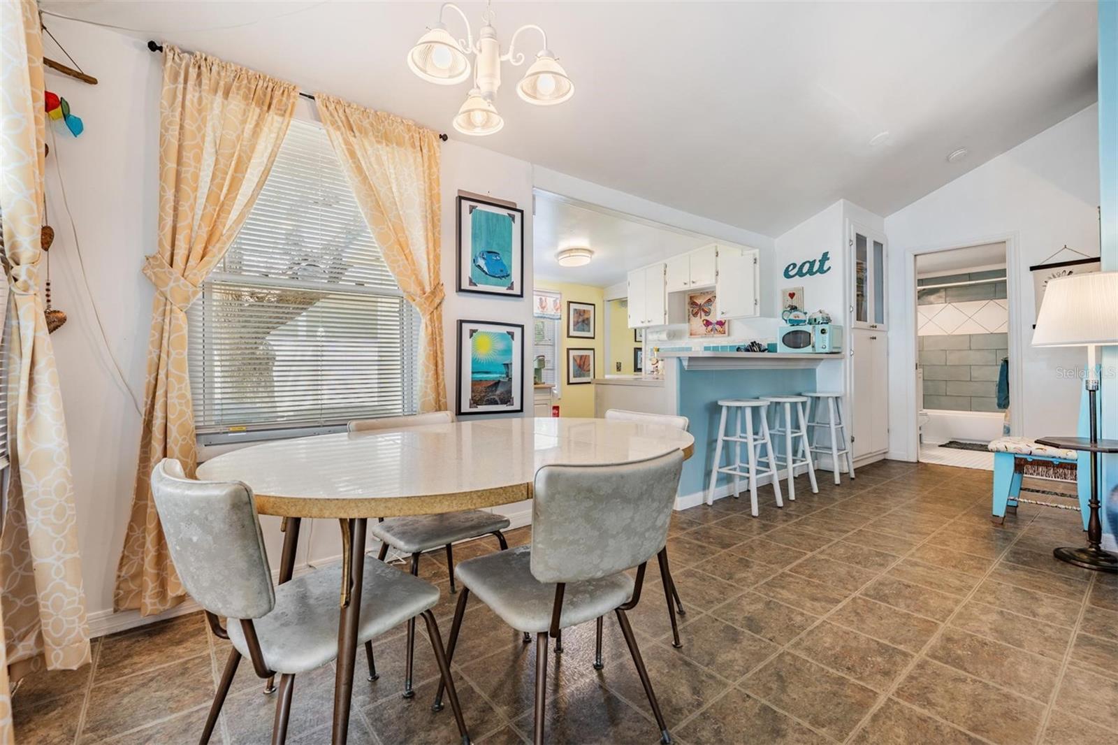 Image 6 of 23 For 526 5th Avenue N