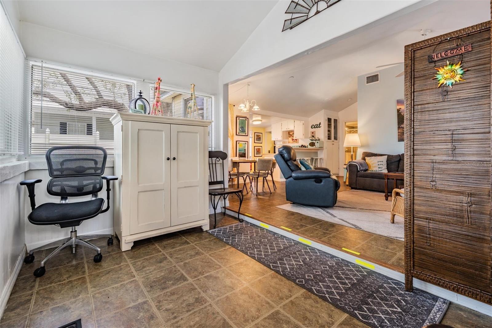 Image 7 of 23 For 526 5th Avenue N
