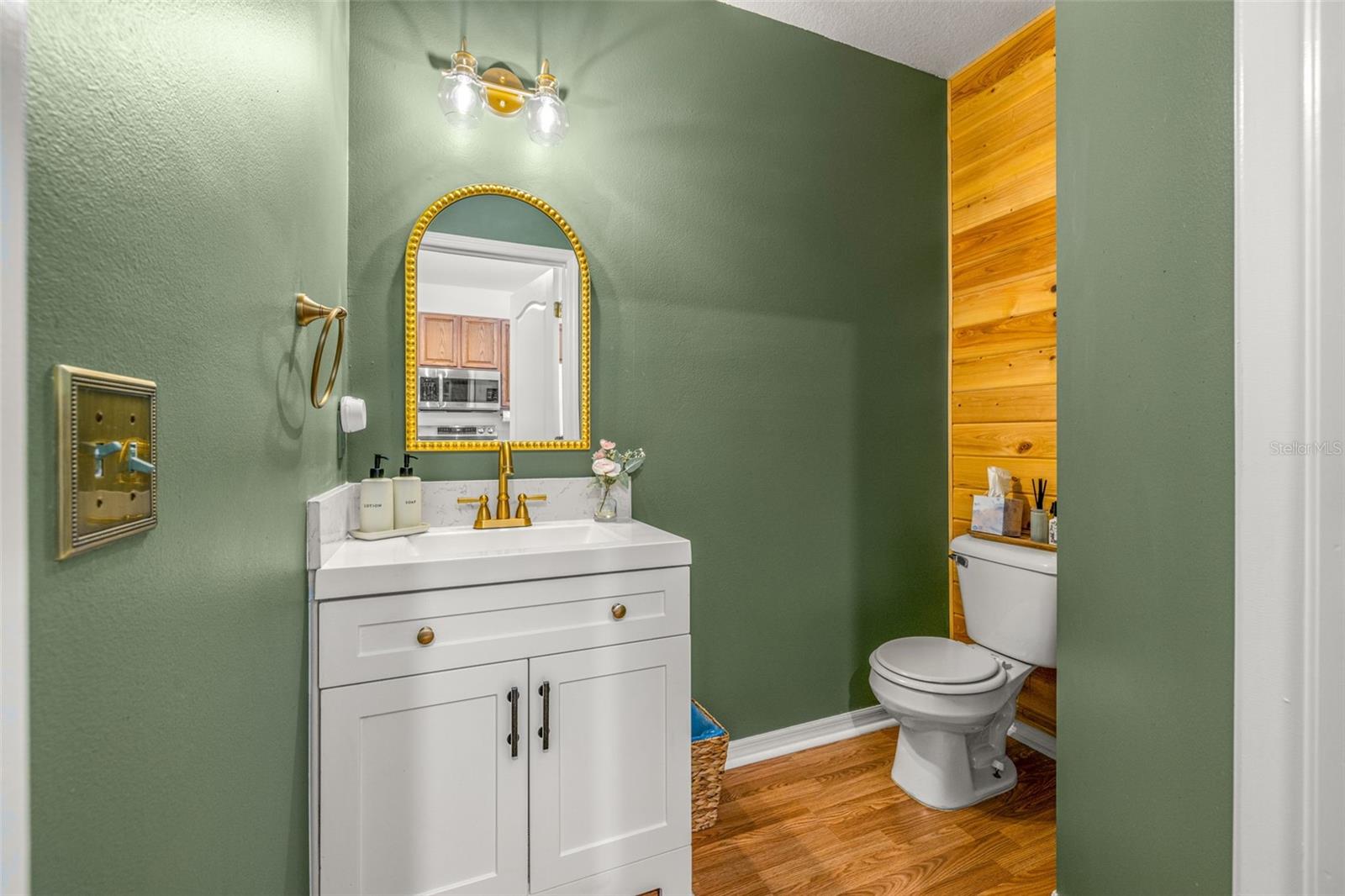 Image 15 of 28 For 1749 Sedgefield Court