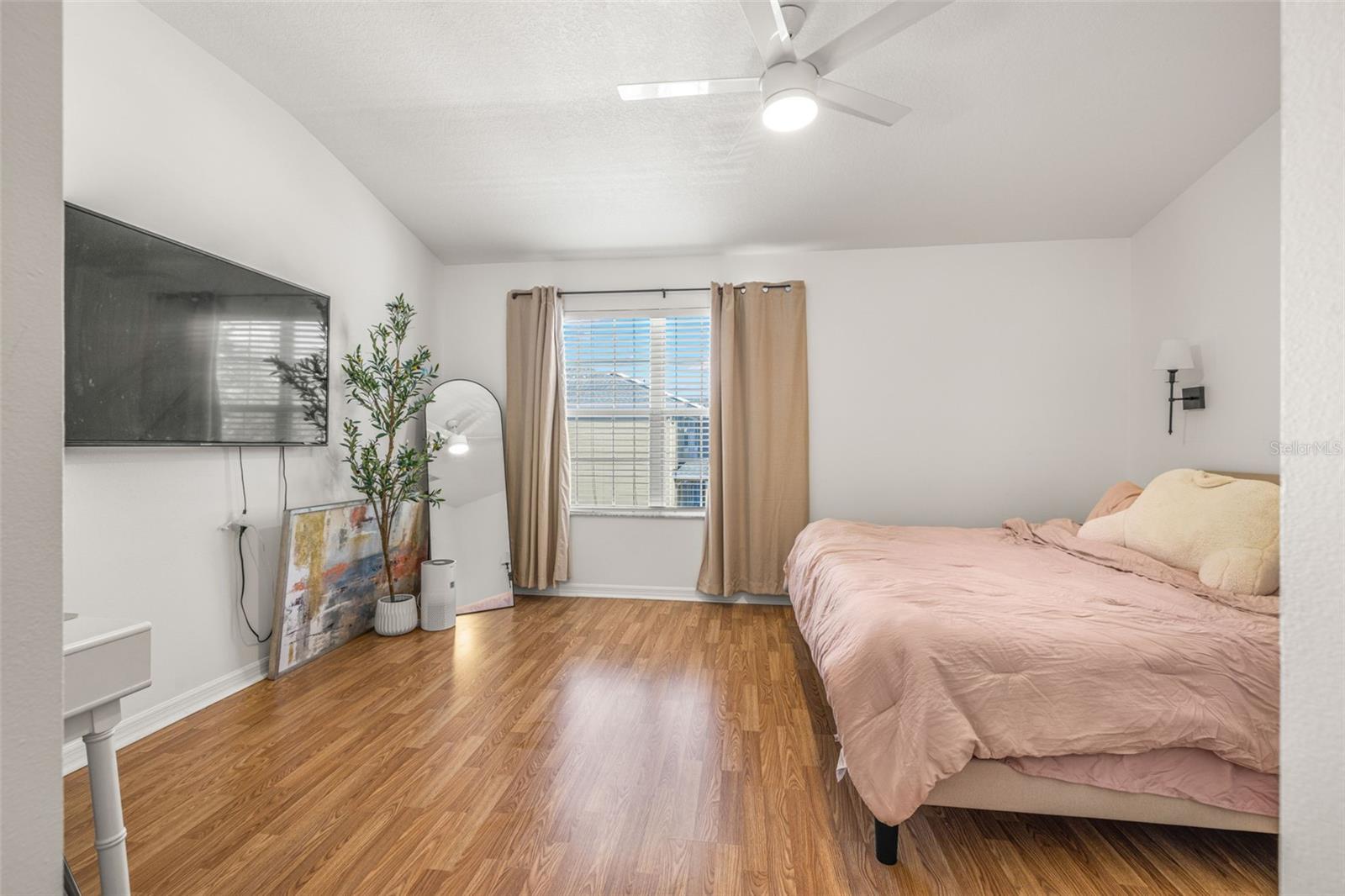 Image 17 of 28 For 1749 Sedgefield Court