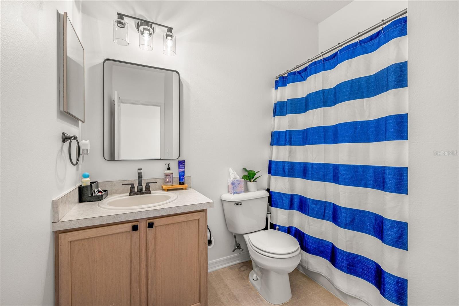Image 18 of 28 For 1749 Sedgefield Court