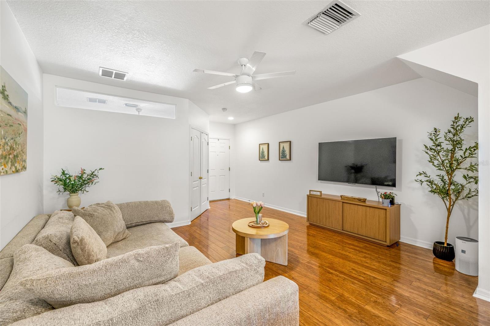 Image 8 of 28 For 1749 Sedgefield Court