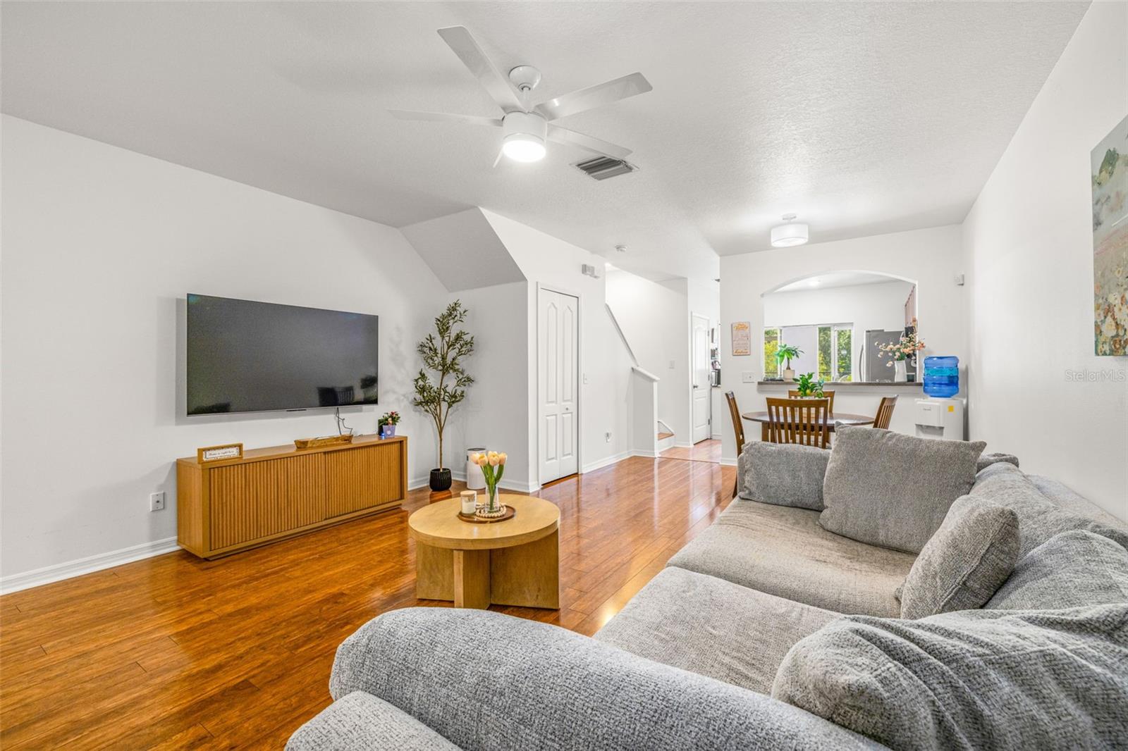Image 9 of 28 For 1749 Sedgefield Court