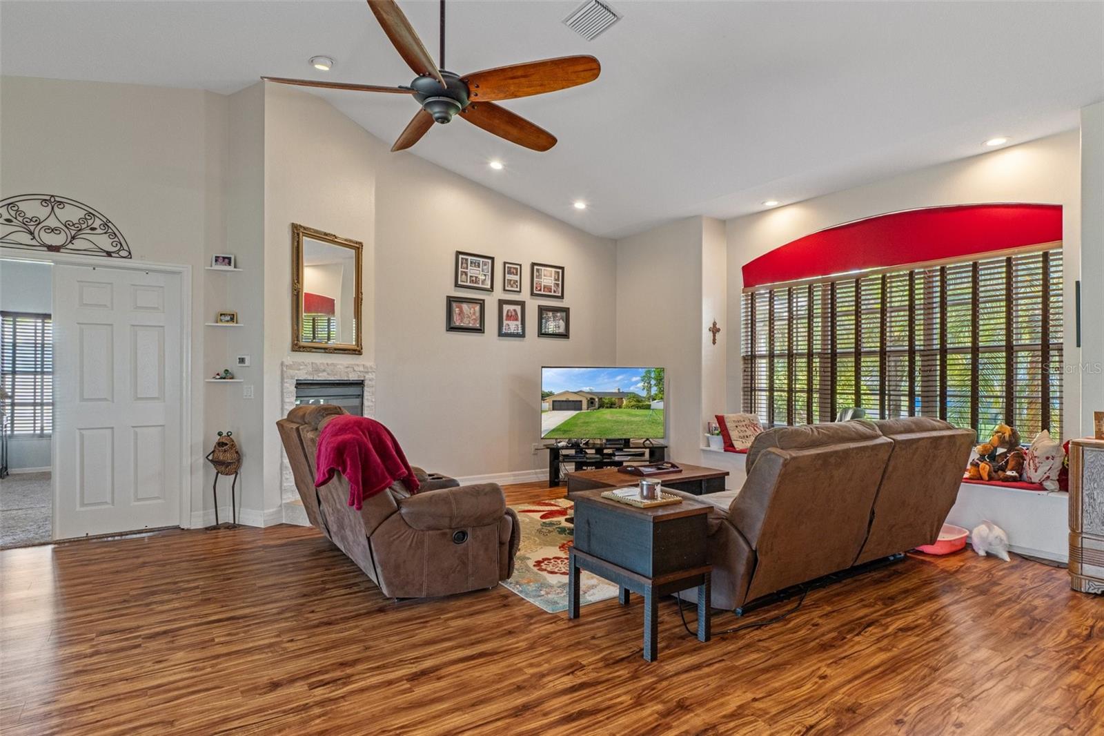 Image 9 of 39 For 18816 Tracer Drive
