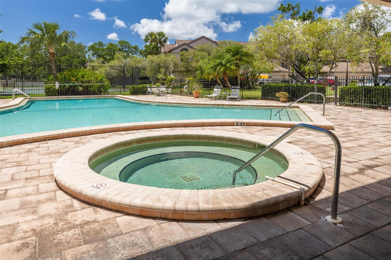 Image 30 of 39 For 3044 Red Oak Court 204