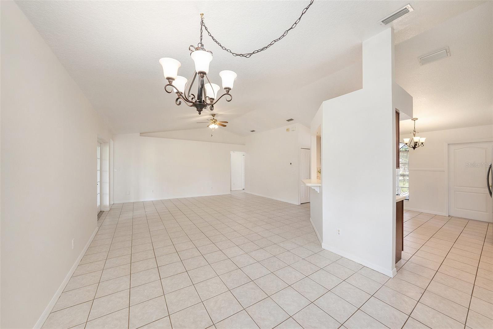 Image 6 of 33 For 31645 Bugle Lane