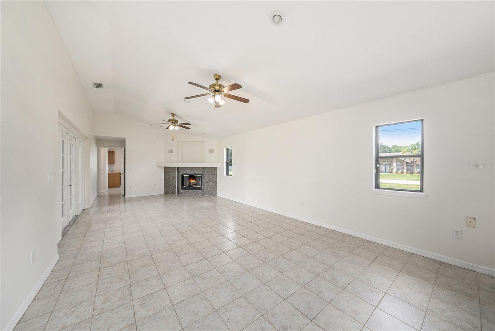 Image 9 of 33 For 31645 Bugle Lane