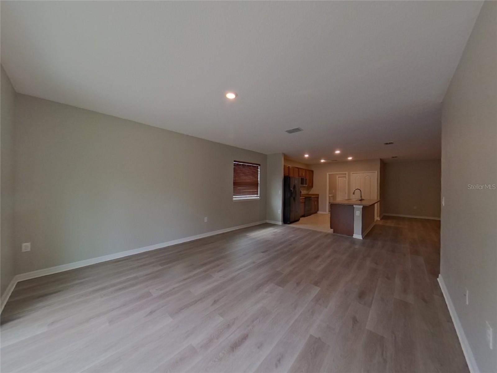 Image 15 of 18 For 13221 Roxy Avenue