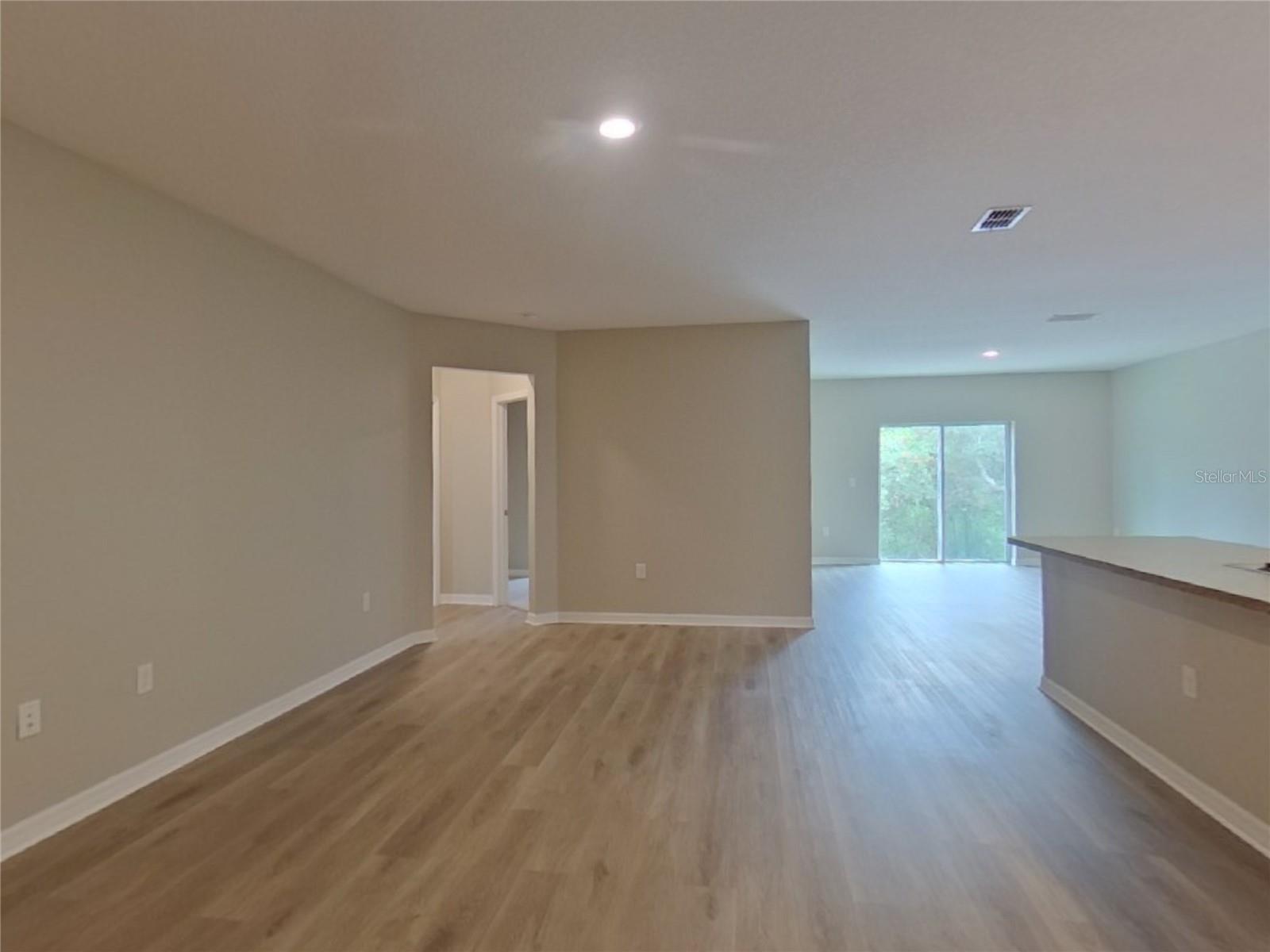 Image 3 of 18 For 13221 Roxy Avenue