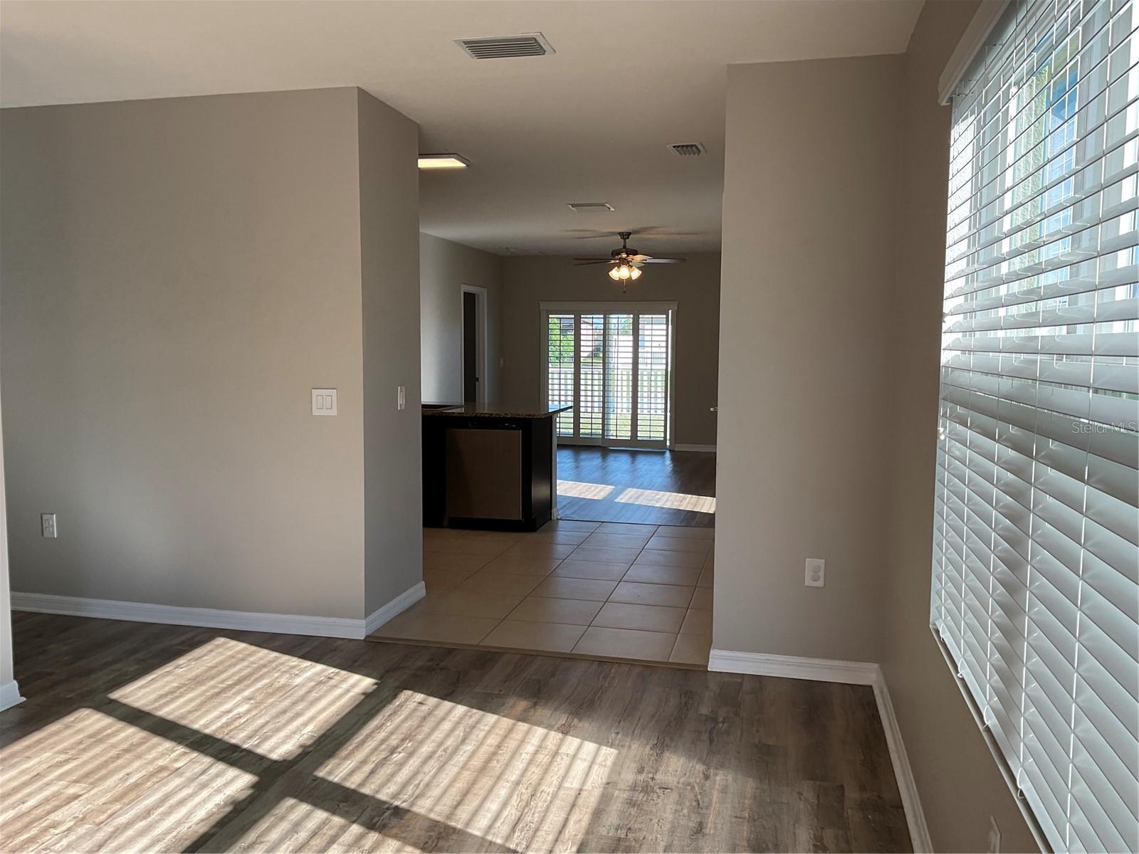 Image 4 of 14 For 4045 Lindever Lane