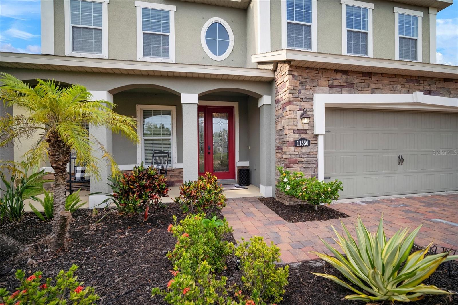 Listing photo id 9 for 11550 Lake Lucaya Drive