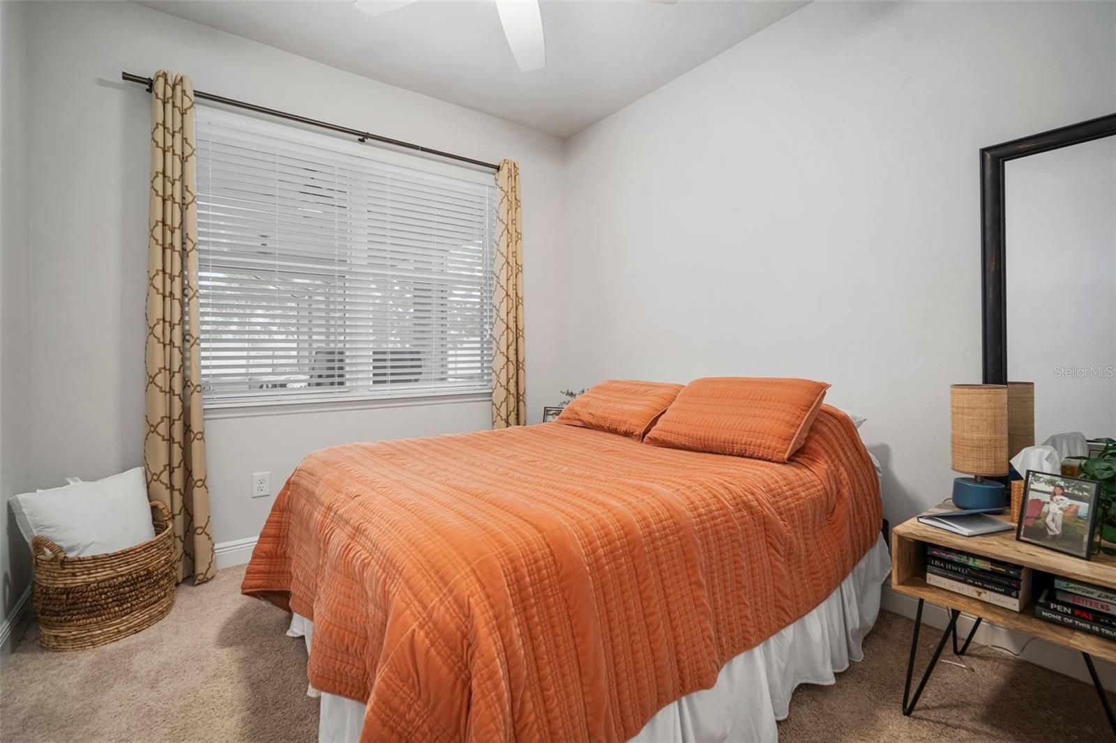 Listing photo id 17 for 11550 Lake Lucaya Drive