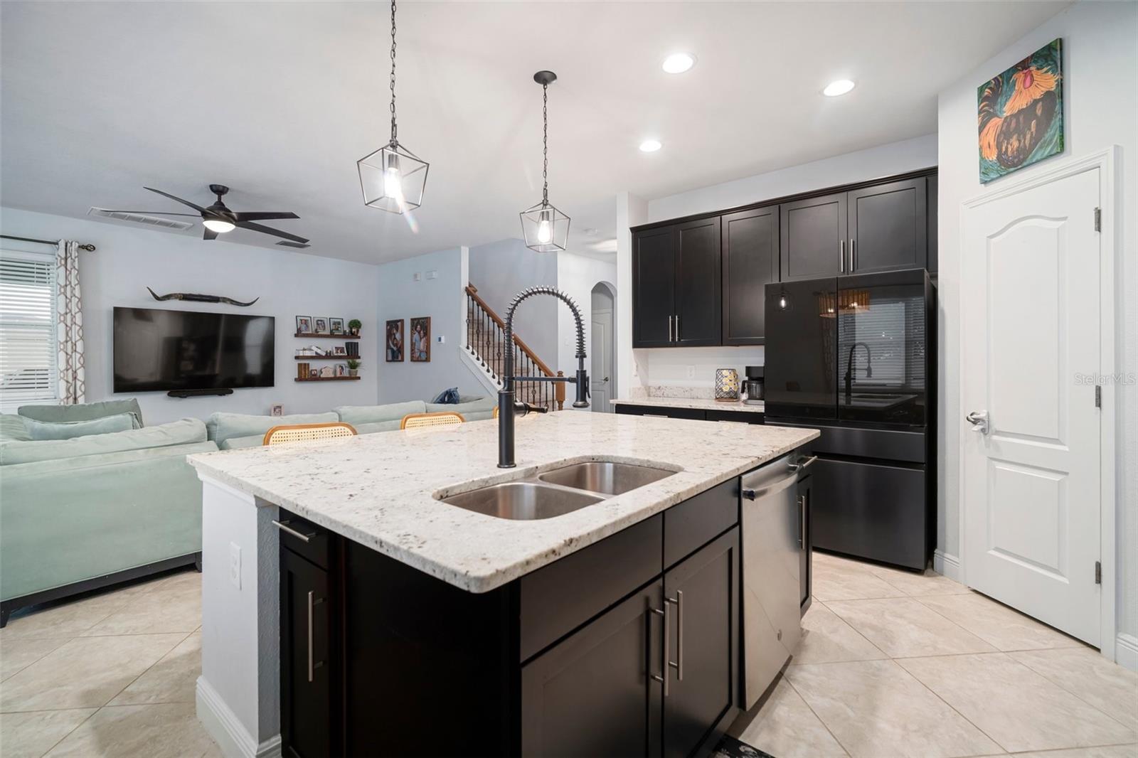 Listing photo id 32 for 11550 Lake Lucaya Drive