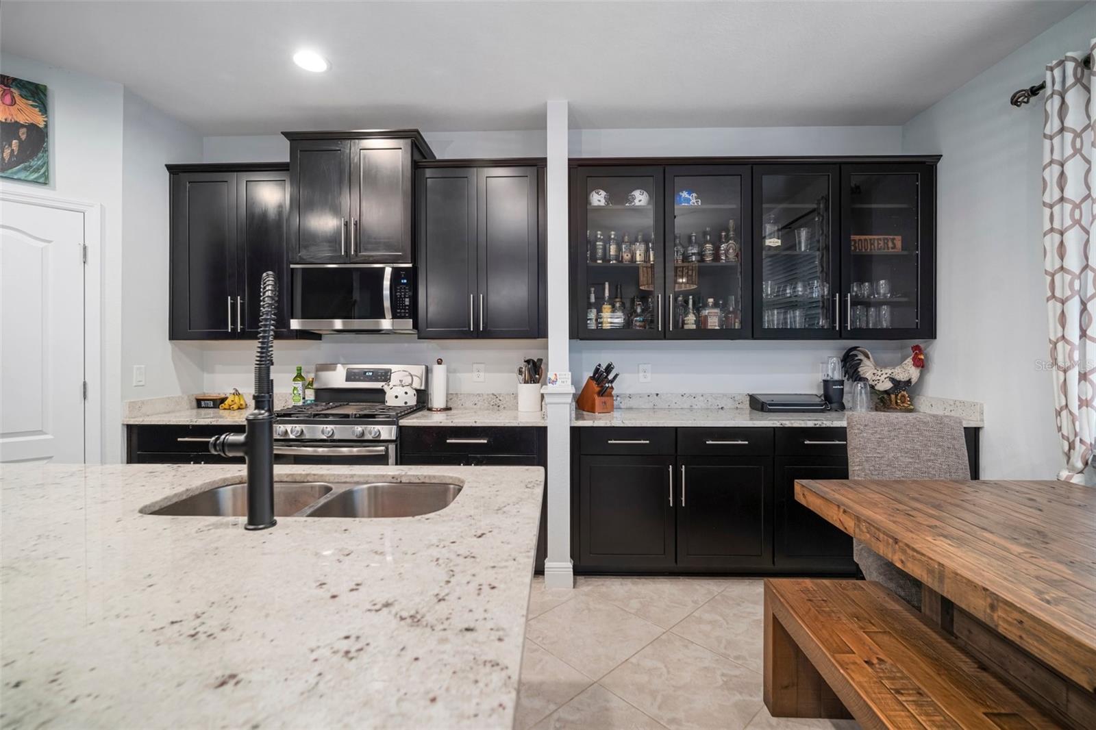 Listing photo id 34 for 11550 Lake Lucaya Drive