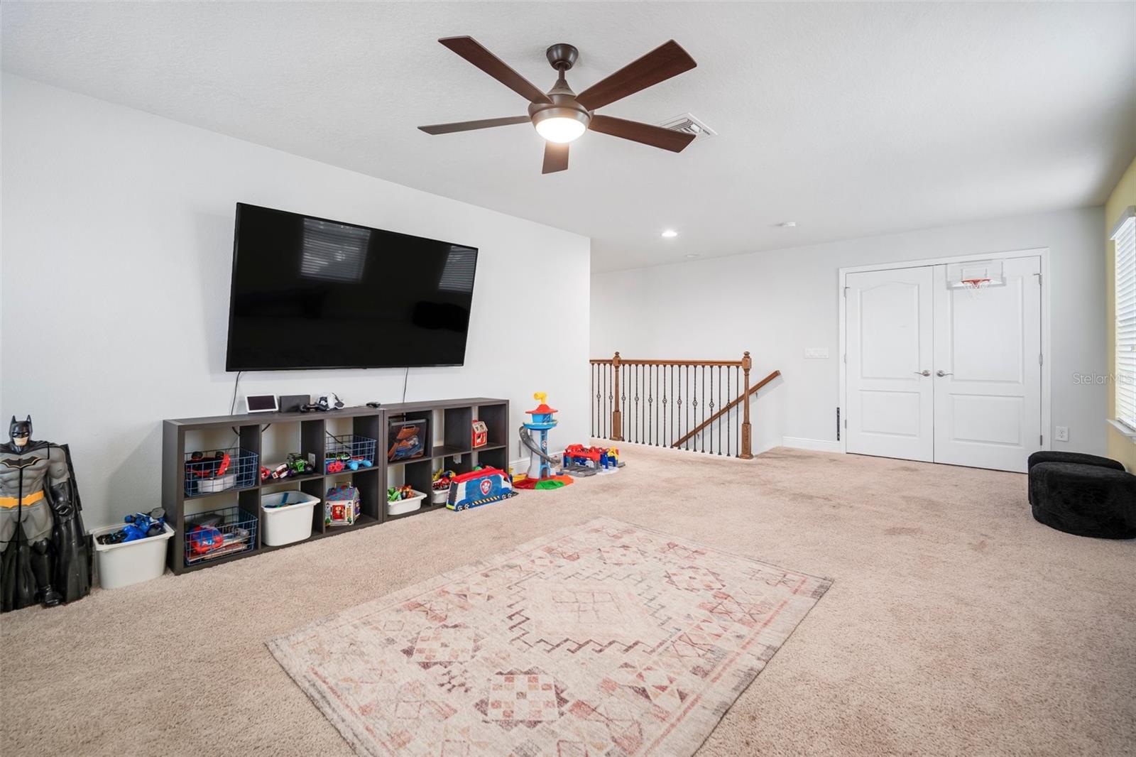 Listing photo id 44 for 11550 Lake Lucaya Drive