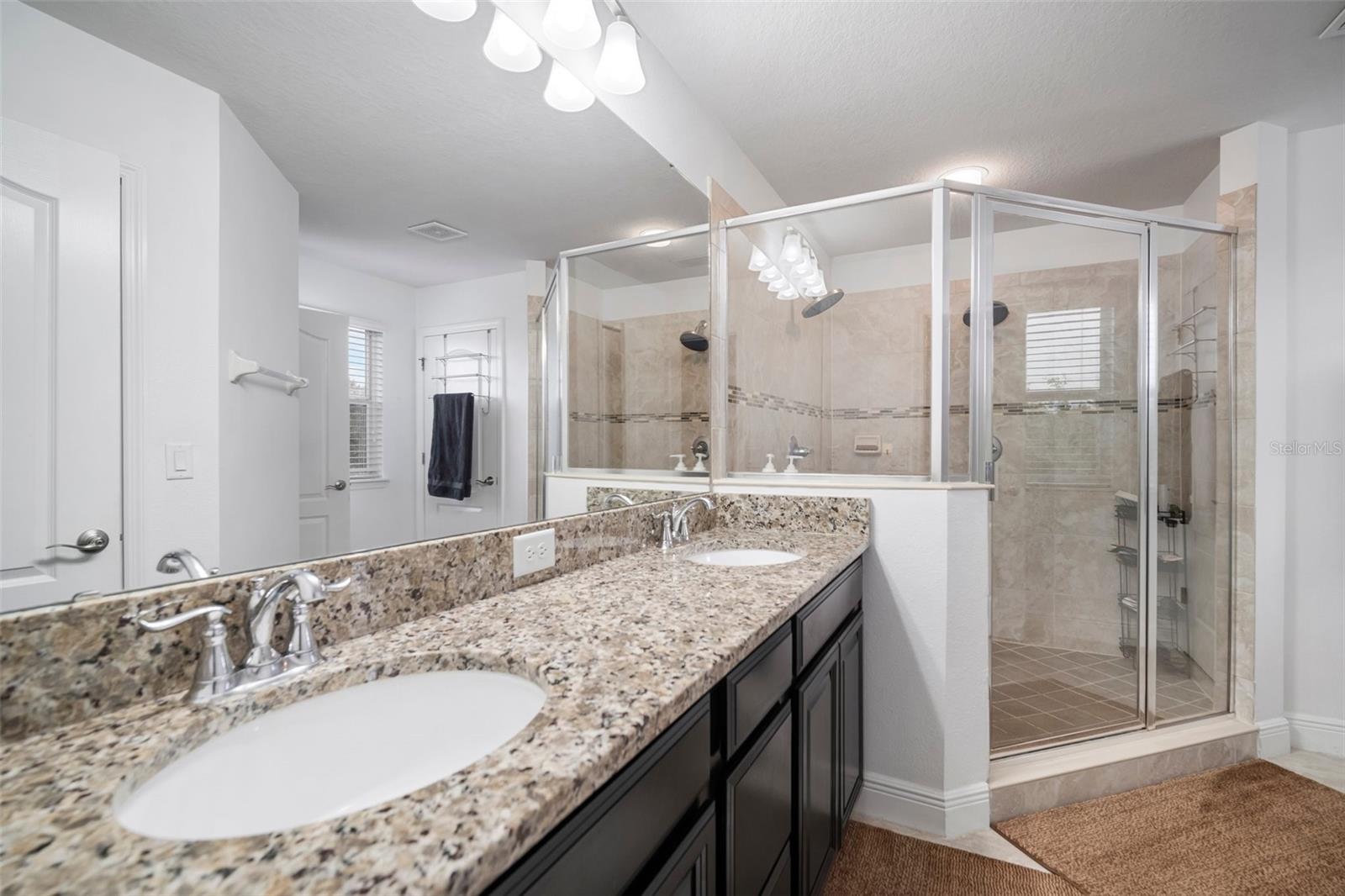 Listing photo id 55 for 11550 Lake Lucaya Drive