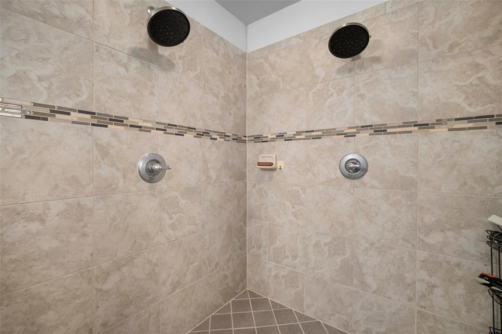 Listing photo id 56 for 11550 Lake Lucaya Drive
