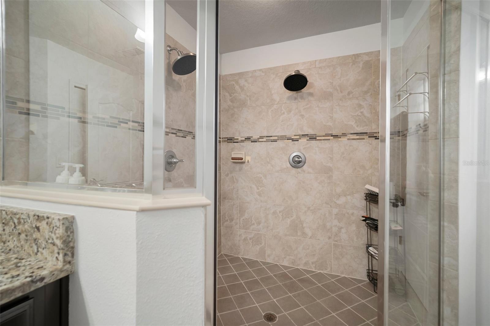 Listing photo id 57 for 11550 Lake Lucaya Drive