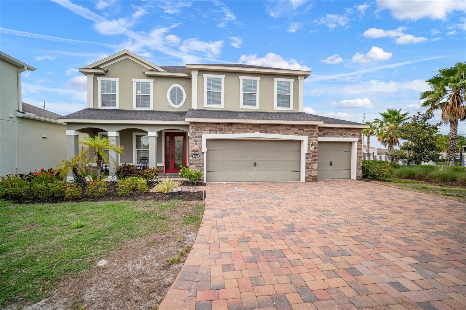 Listing photo id 64 for 11550 Lake Lucaya Drive
