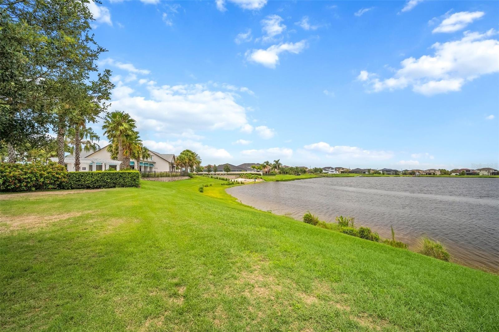 Listing photo id 69 for 11550 Lake Lucaya Drive