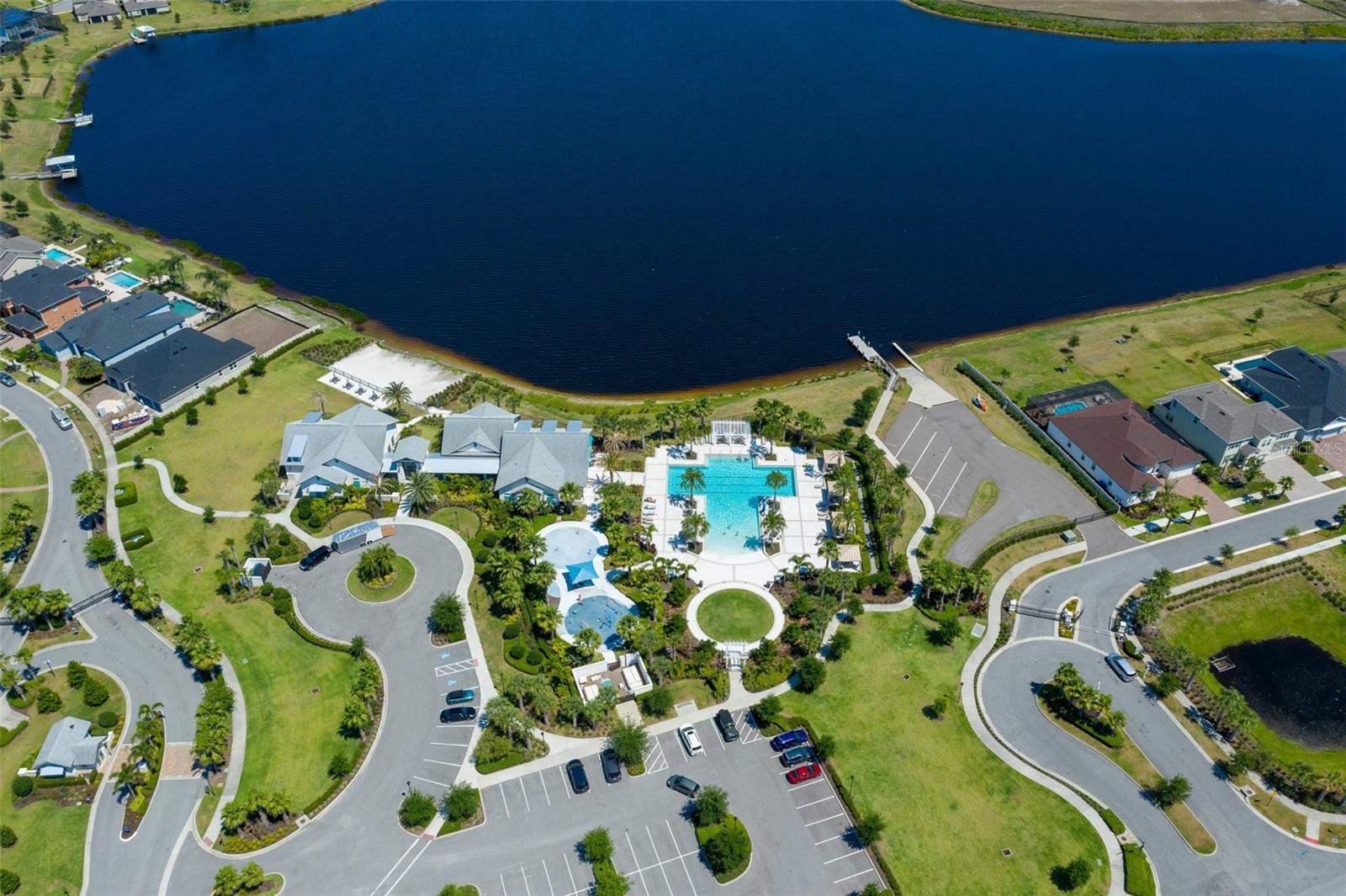 Listing photo id 73 for 11550 Lake Lucaya Drive