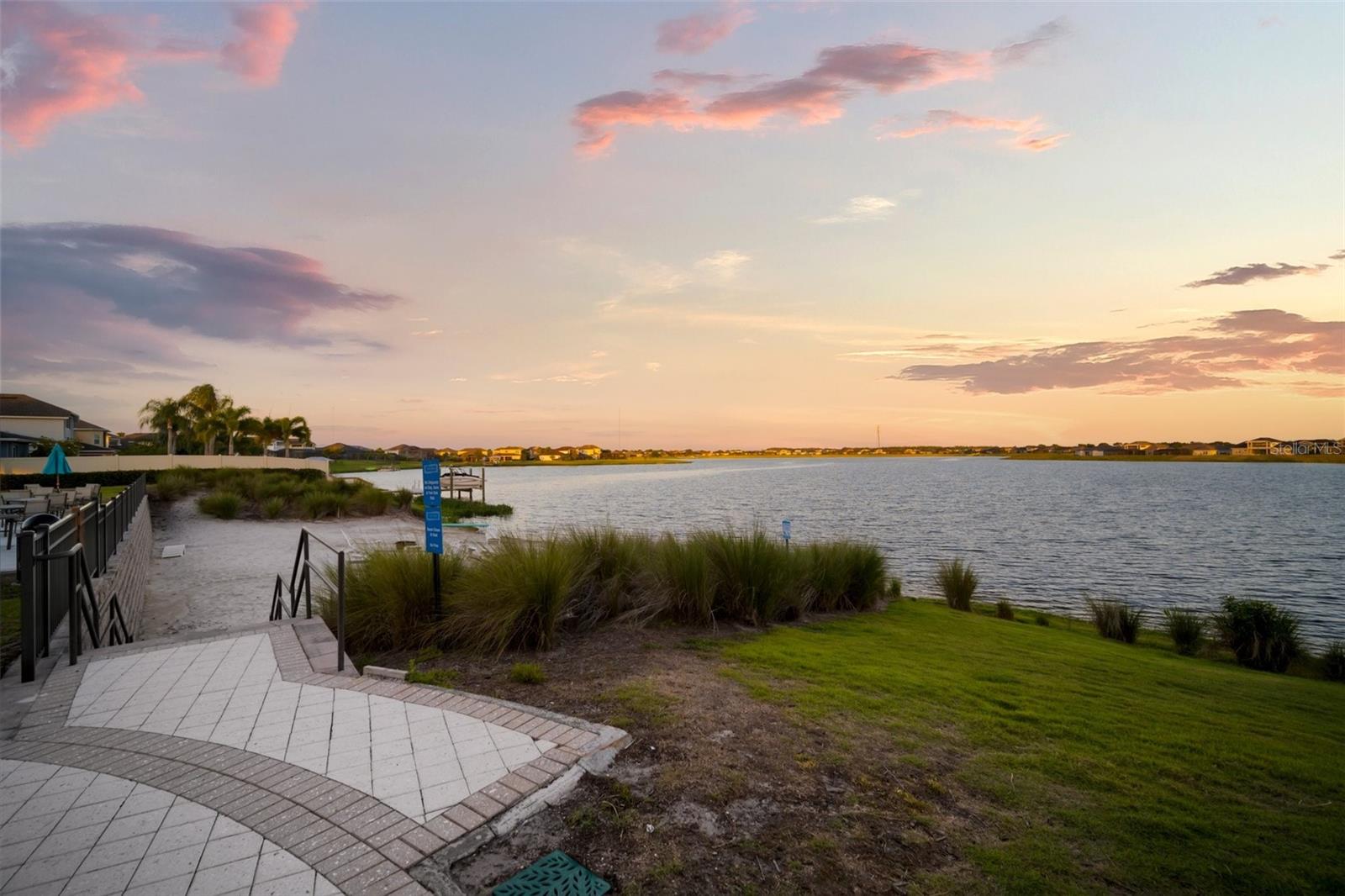 Listing photo id 84 for 11550 Lake Lucaya Drive