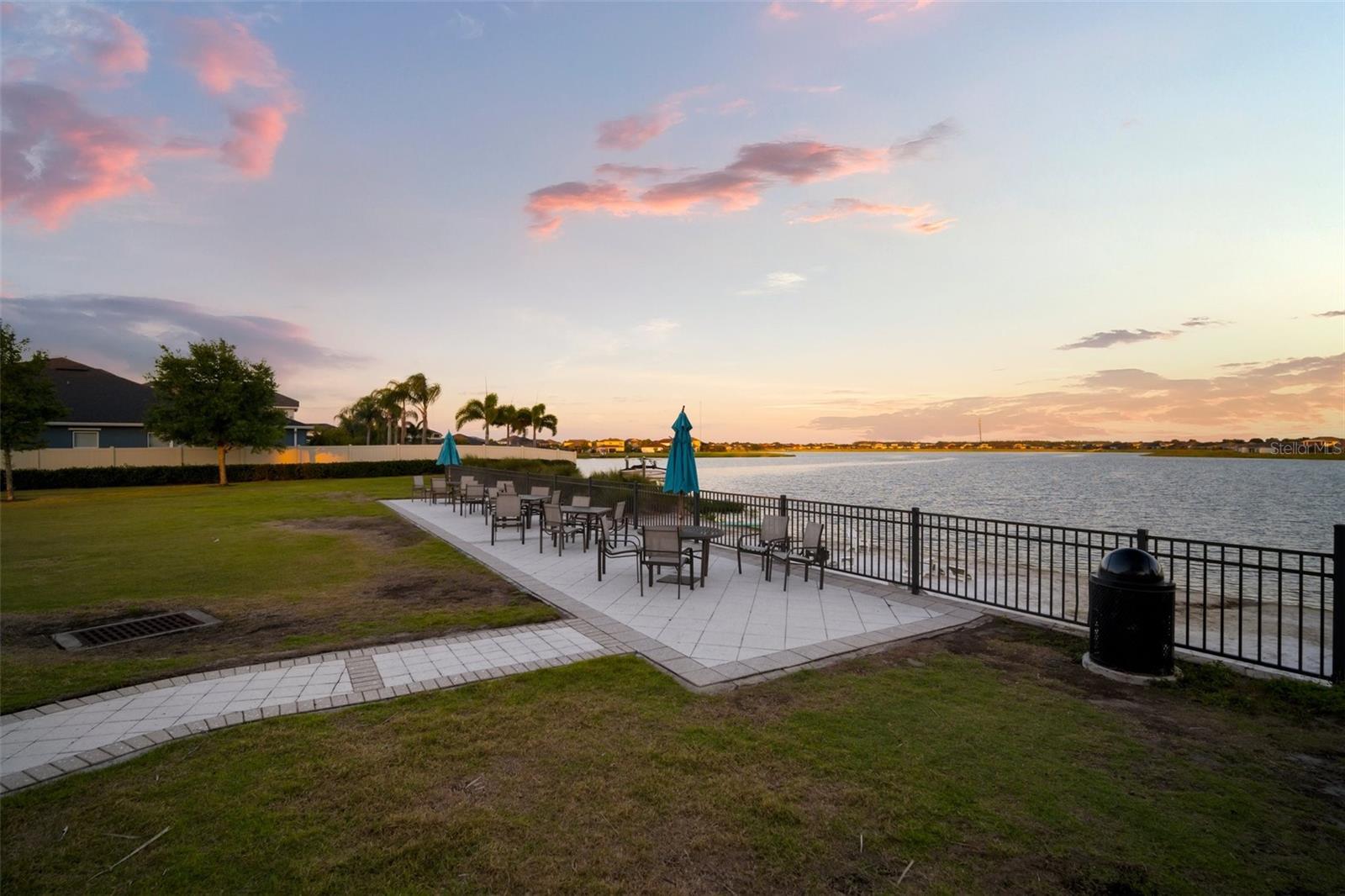 Listing photo id 88 for 11550 Lake Lucaya Drive