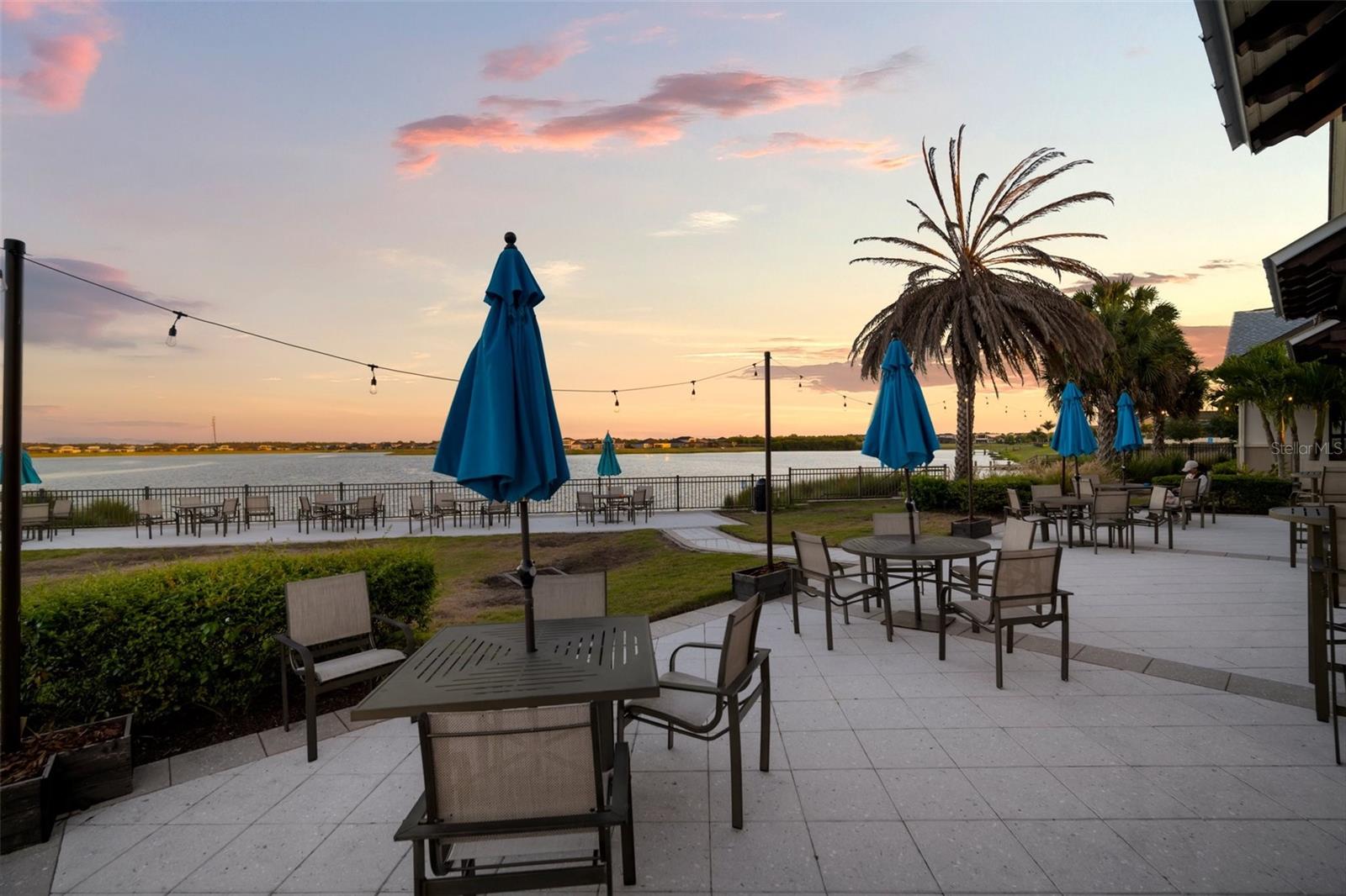 Listing photo id 89 for 11550 Lake Lucaya Drive