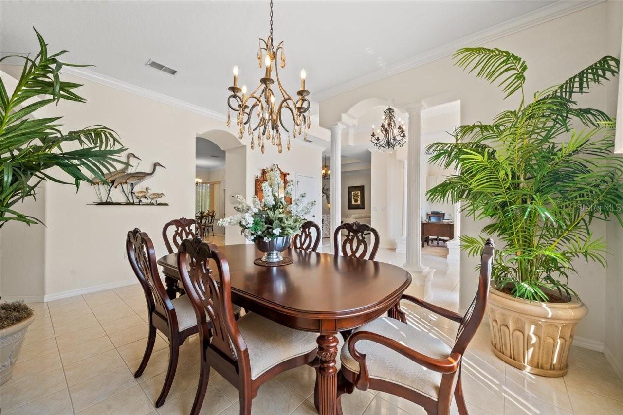 Listing photo id 13 for 11137 Woodland Waters Boulevard