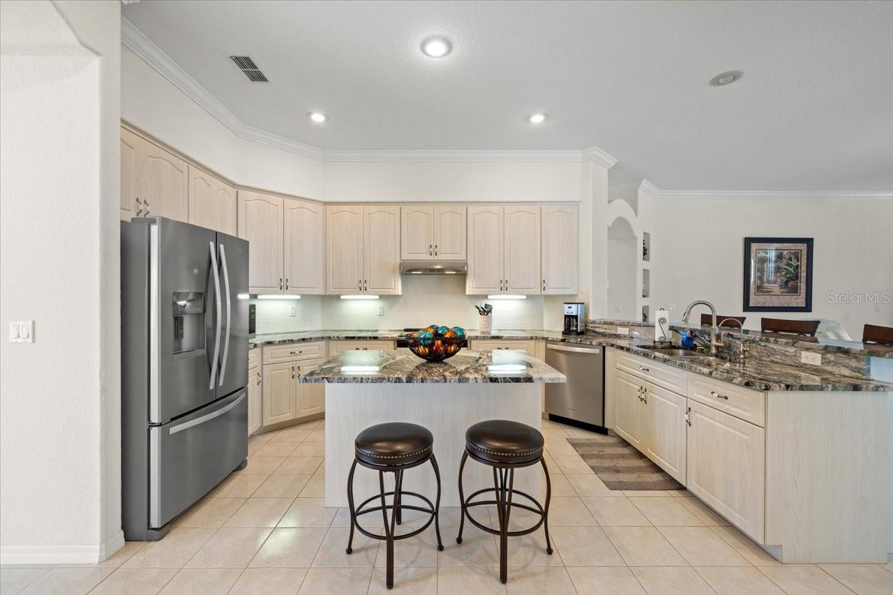 Listing photo id 35 for 11137 Woodland Waters Boulevard