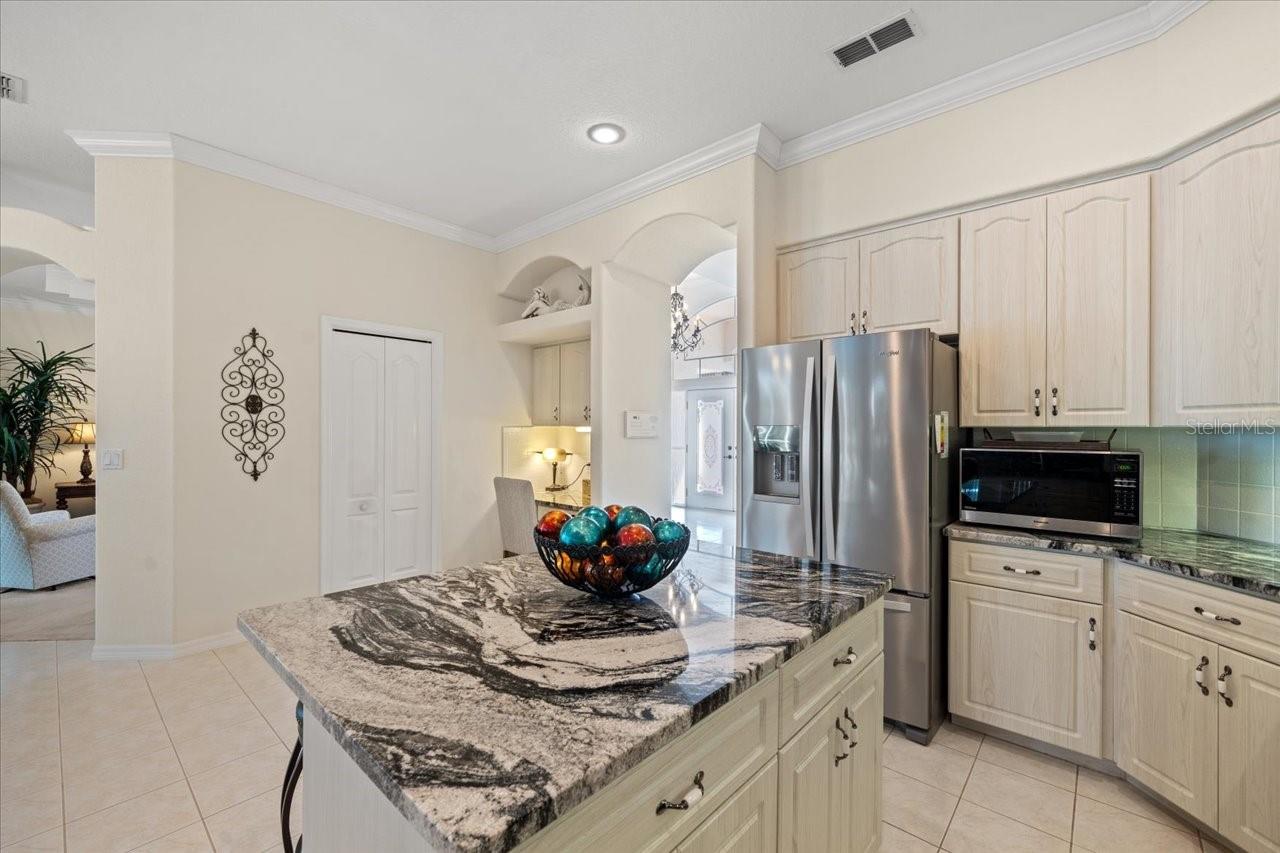 Listing photo id 44 for 11137 Woodland Waters Boulevard