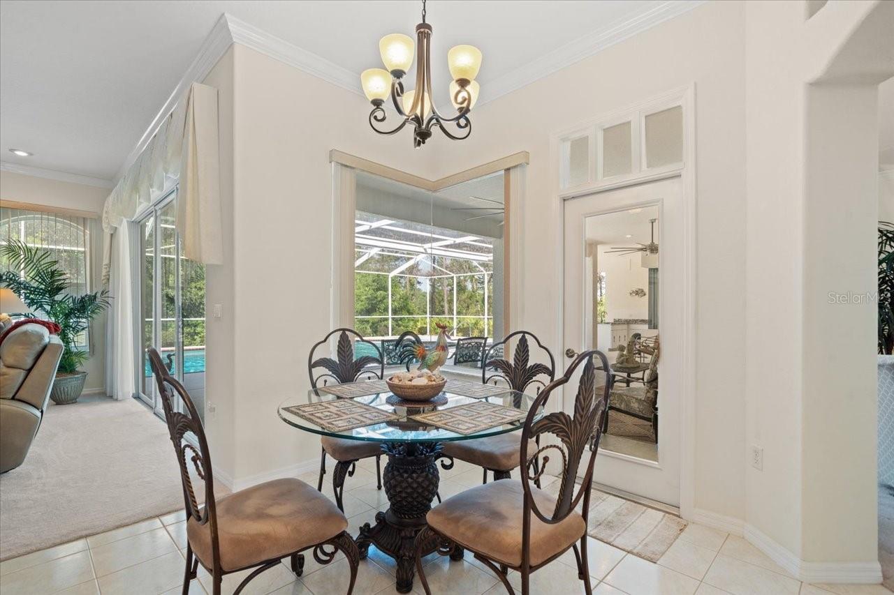 Listing photo id 45 for 11137 Woodland Waters Boulevard