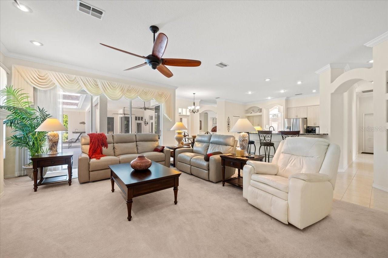 Listing photo id 48 for 11137 Woodland Waters Boulevard