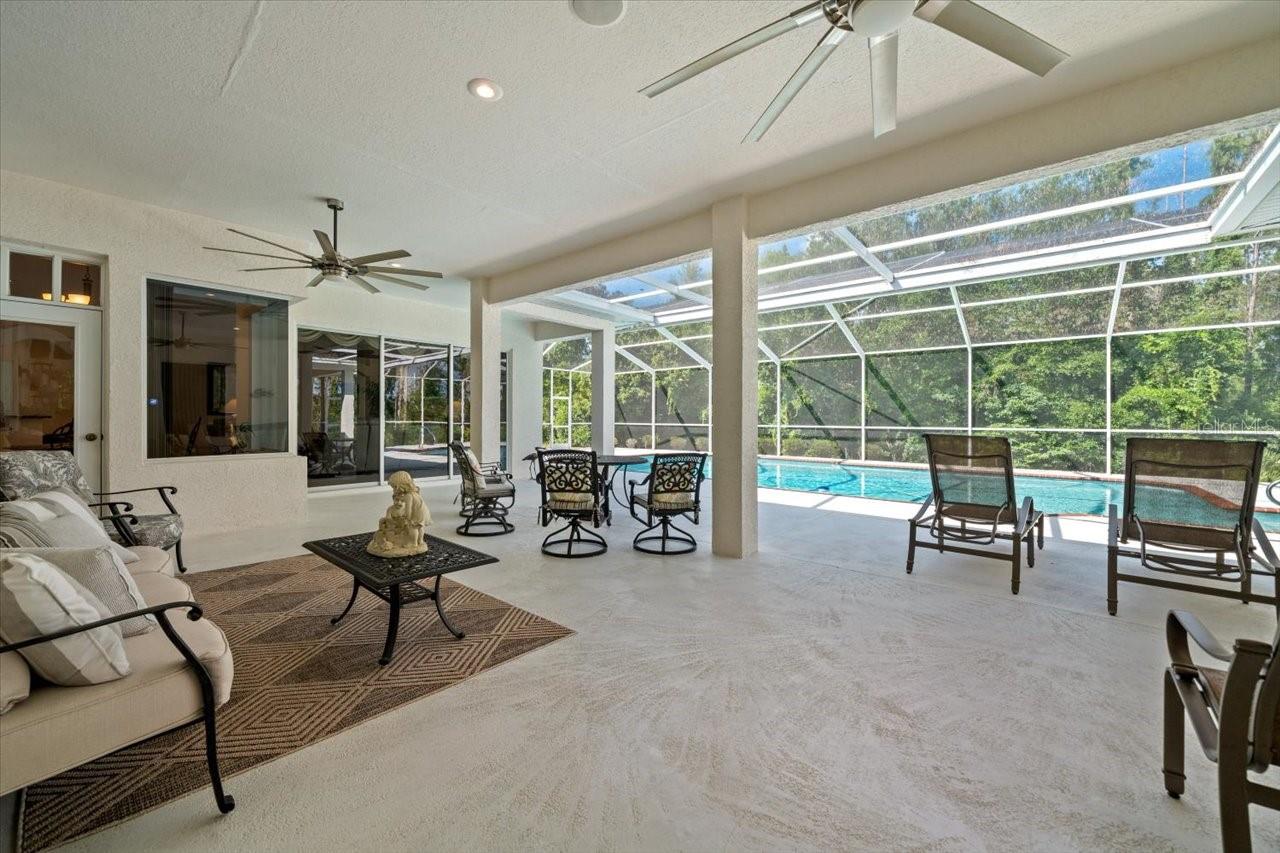 Listing photo id 61 for 11137 Woodland Waters Boulevard