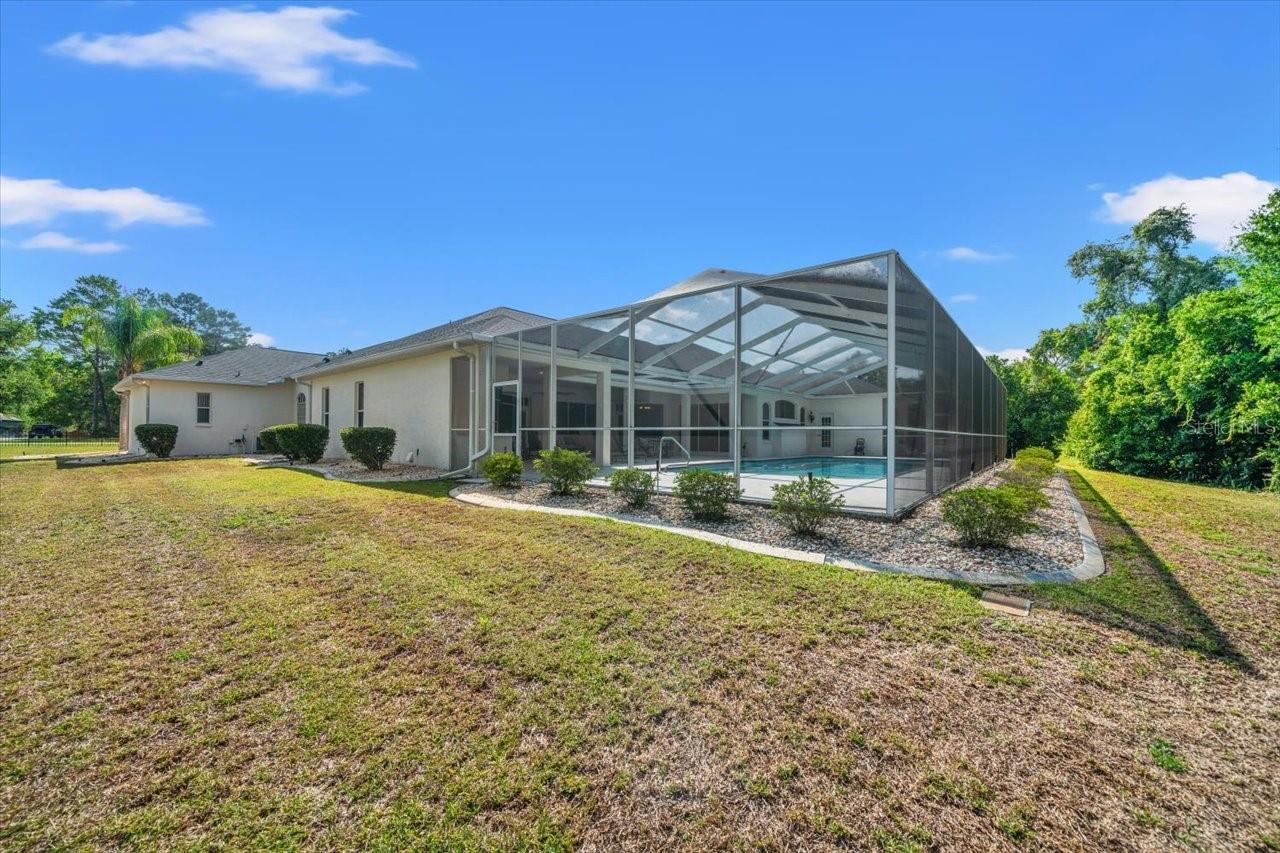 Listing photo id 68 for 11137 Woodland Waters Boulevard